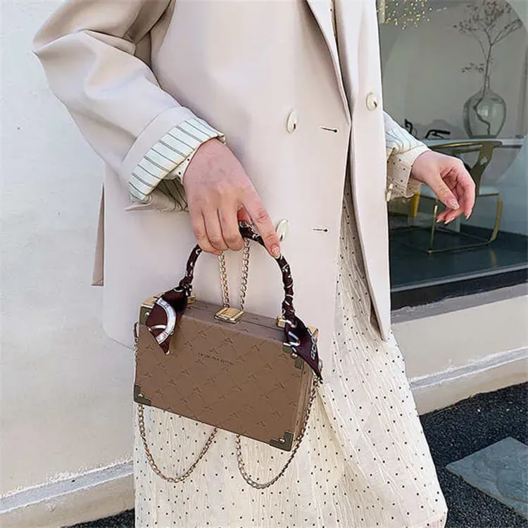 Women Fashion Ribbon Decoration Box Shape Chain Bag - Image 17