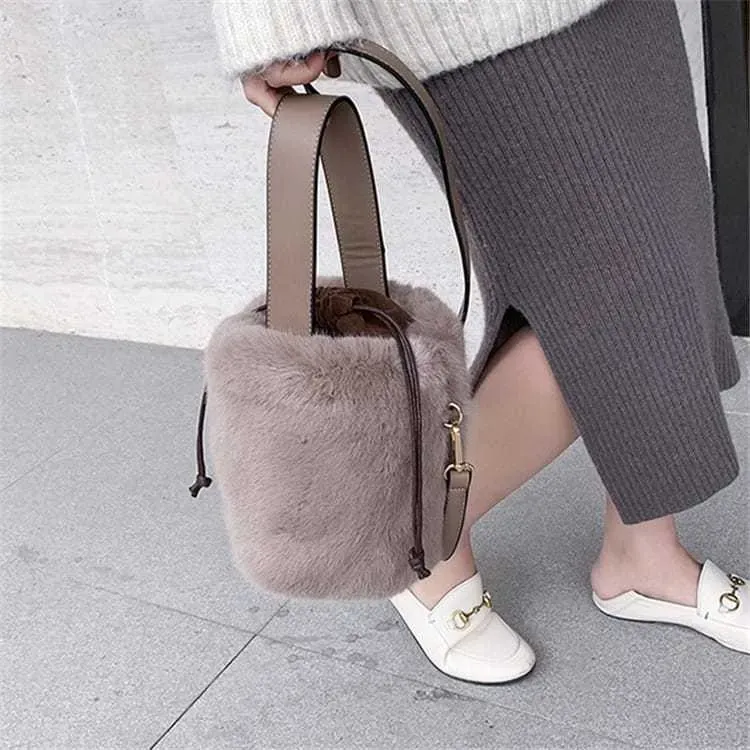 Women Simple Solid Color Plush Bucket Bag - Image 8