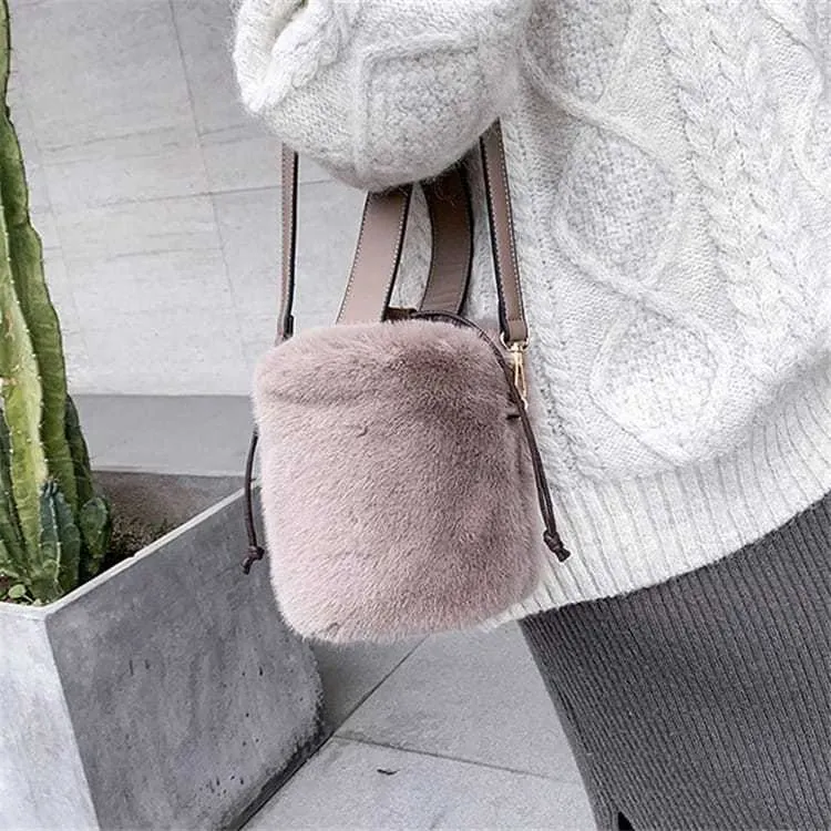 Women Simple Solid Color Plush Bucket Bag - Image 9