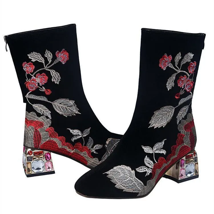 Size:4.5-12 Women Retro Flower Embroidery Chunky Heel Mid-Calf Boots - Image 5