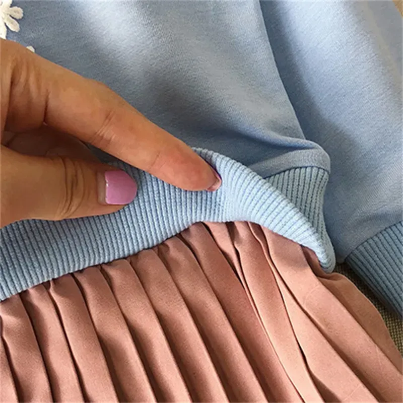 Wholesale Girls Fashion Letter Printed Pleated Design Spliced Hooded Dress - Image 7