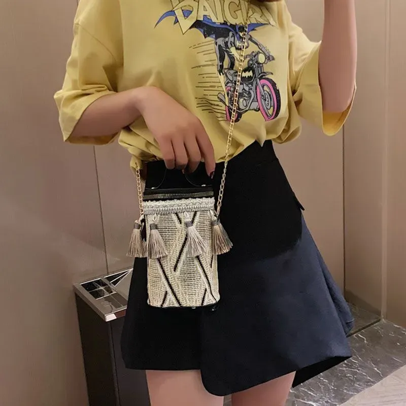 Retro Ethnic Style Zipper Tassels Decor Crossbody Bag - Image 5