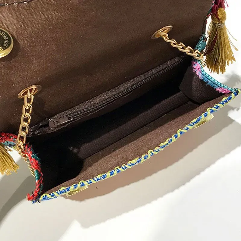Ethnic Style Tassels Decor Chain All-Match Crossbody Bag - Image 4