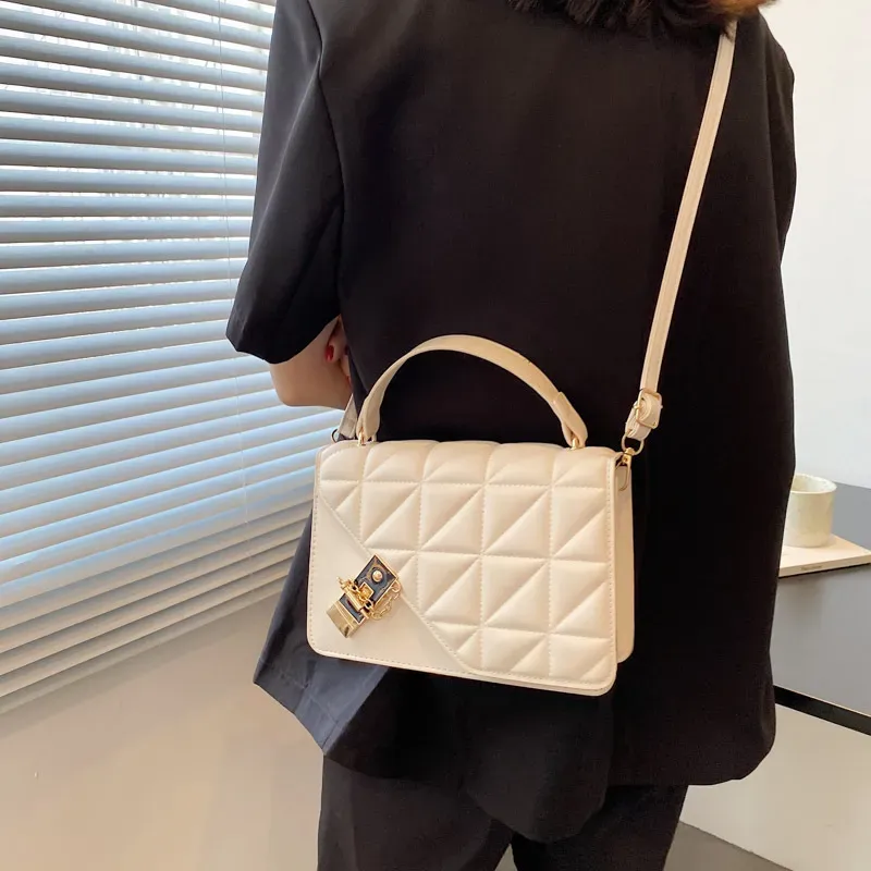 Retro Solid Color Plaid Simple Shoulder Bag - Image 3