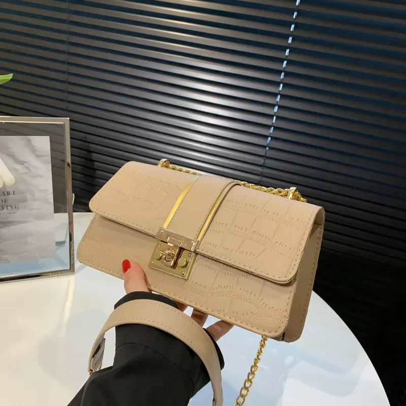 Women Fashion Simple Chain Stone Pattern Commuter Shoulder Bag - Image 13