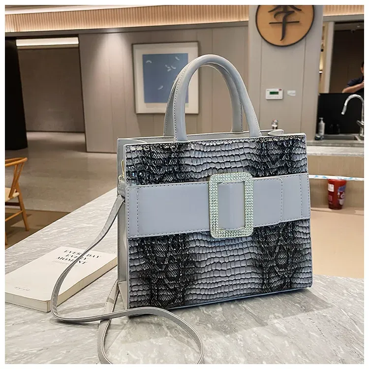 Women Retro Fashion Crocodile Print Large Capacity Handle Shoulder Bag - Image 8