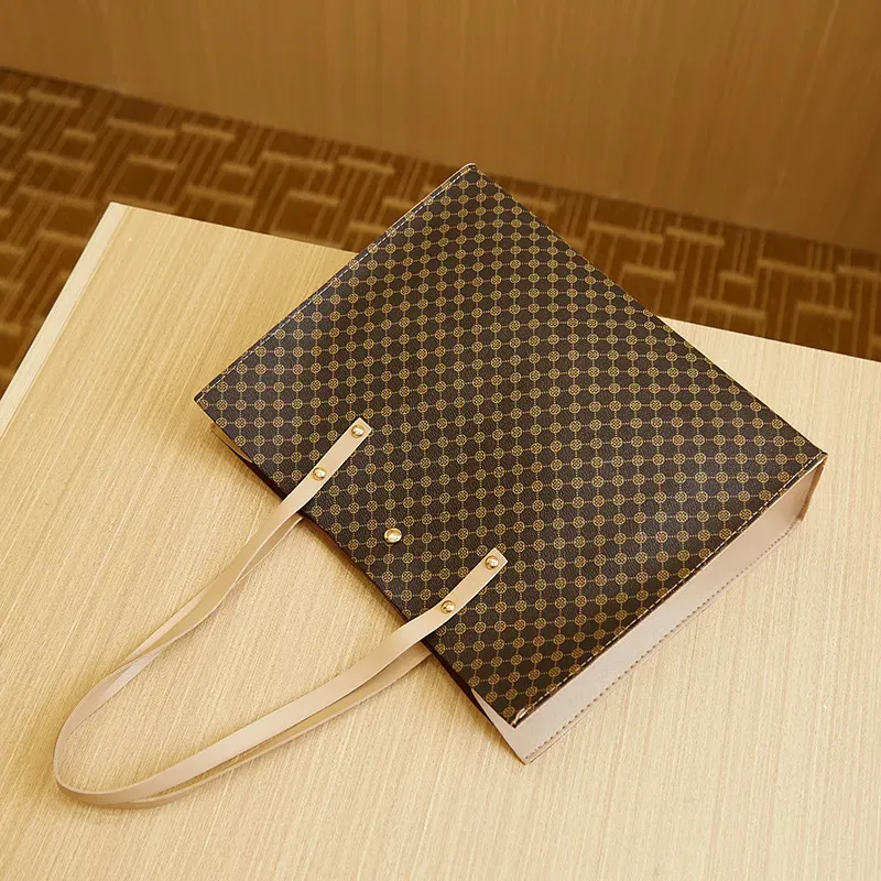 Women Fashionable Simple Crocodile Print Large Capacity Square Tote Bag - Image 5