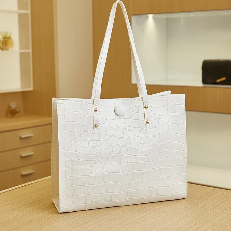Women Fashionable Simple Crocodile Print Large Capacity Square Tote Bag - Image 7