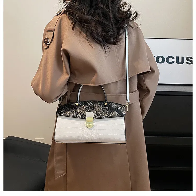 Women Fashion Colorblock Crocodile-Print Clamshell Crossbody Bag - Image 3