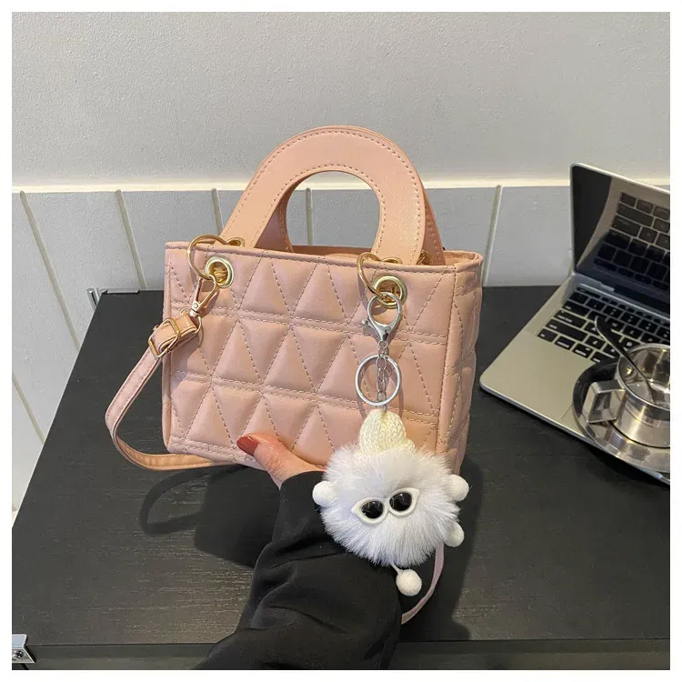 Women'S Fashion Solid Color Rhomboid Handbag - Image 9