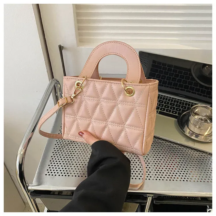 Women'S Fashion Solid Color Rhomboid Handbag - Image 14