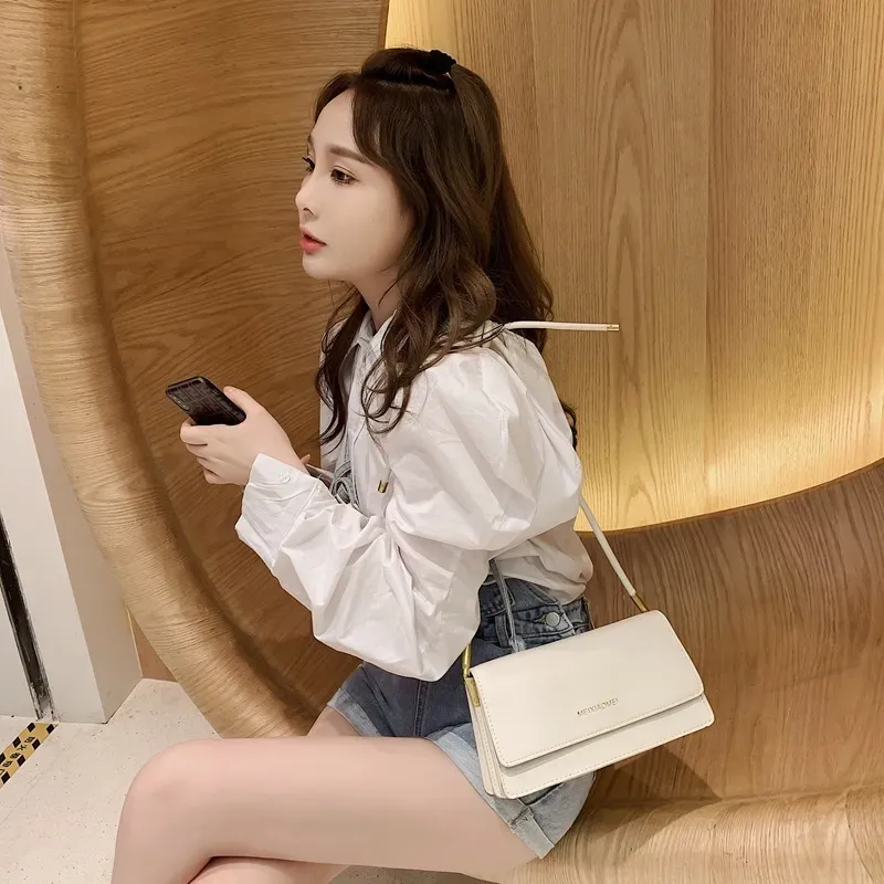 Women Fashionable Simple Solid Color Square Flap Shoulder Bag - Image 4