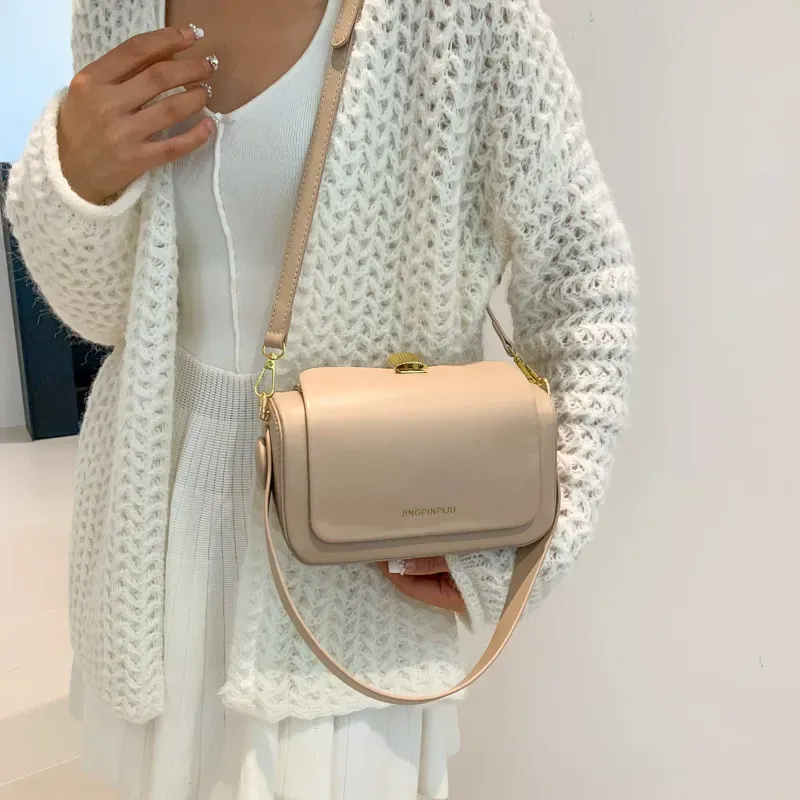 Women Fashion Simple Letter Flap Handle Shoulder Bag - Image 4