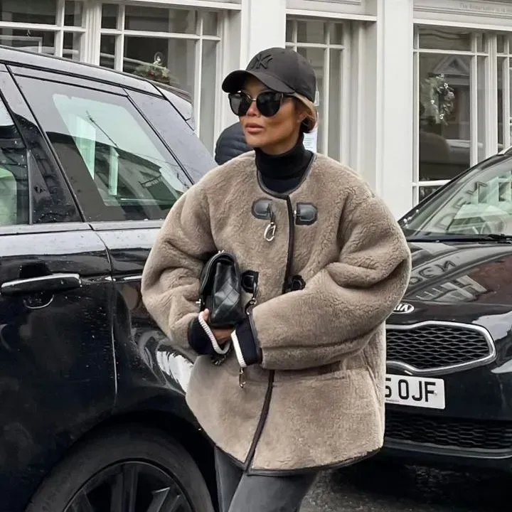 Autumn Winter Women Fashion Warm Cashmere Metal Lock Design Cardigan Jacket - Image 3