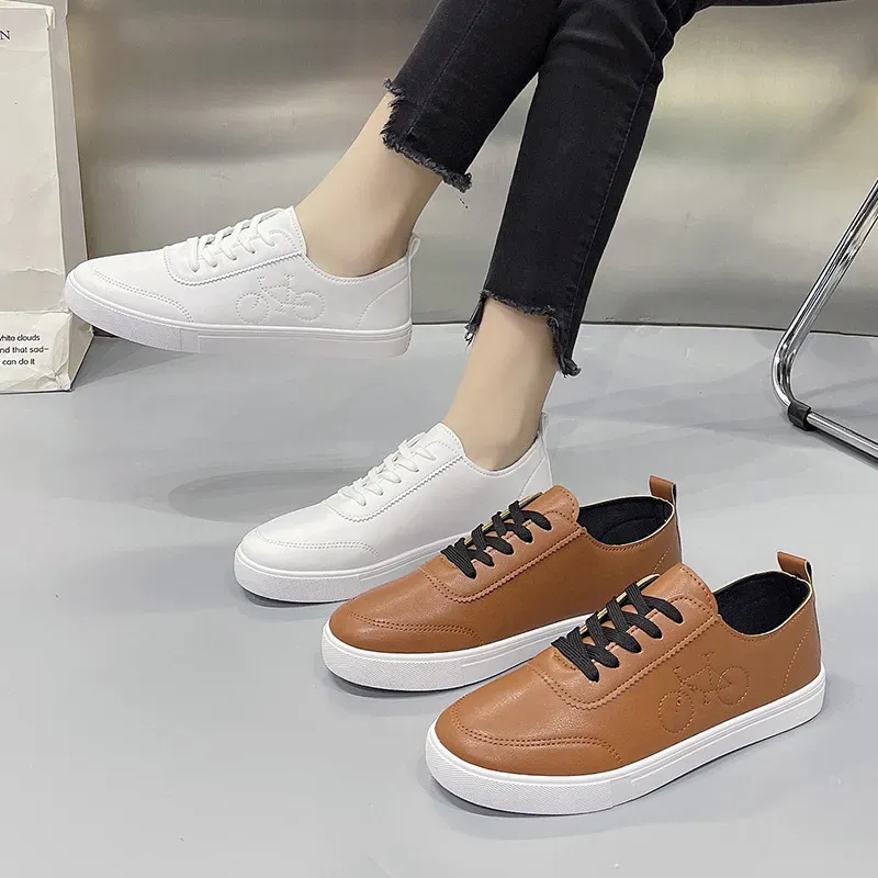 Women Fashion Casual Solid Color Flat Sneakers - Image 3