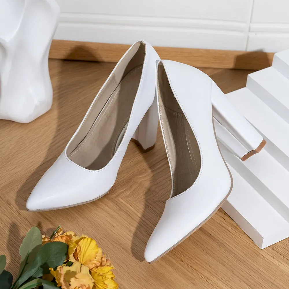 Women Fashion Simple Solid Color Pointed Toe Thick High-Heeled Shoes - Image 4