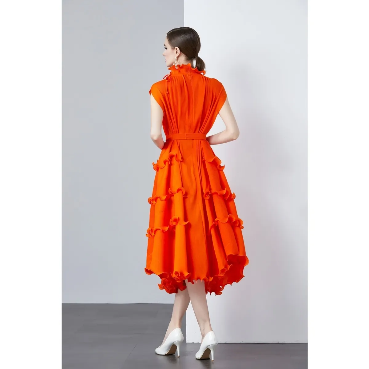 Women Solid Color Pleated Chiffon Dress - Image 4