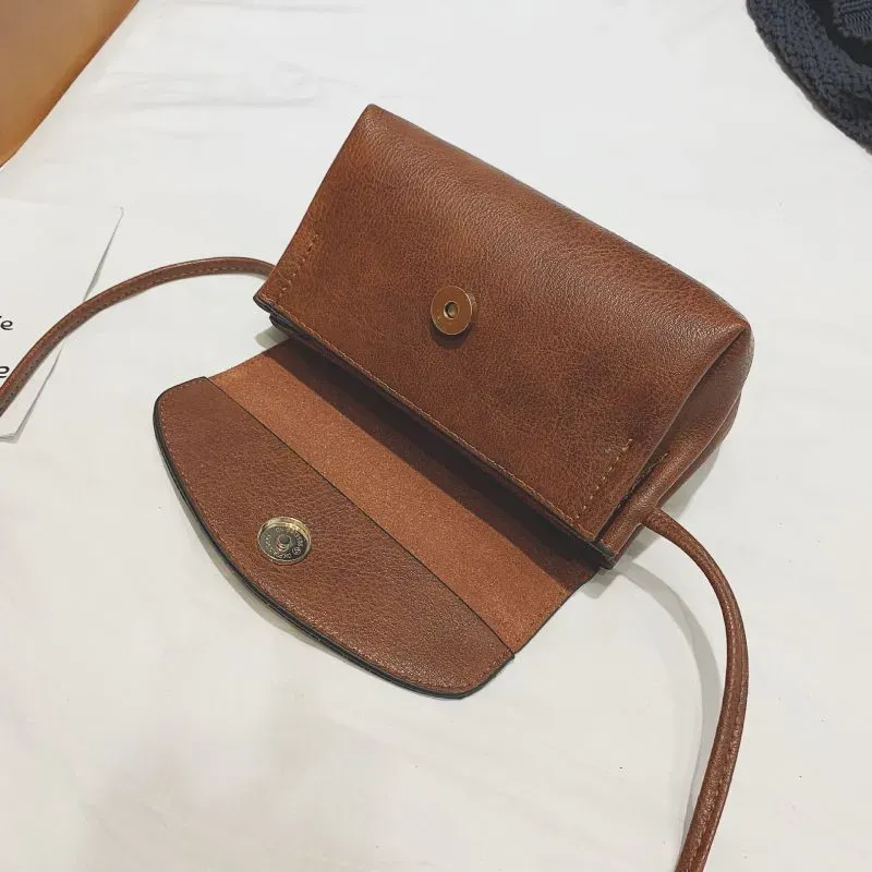 Vintage Simple All-Match Crossbody Flap Bag - Image 3