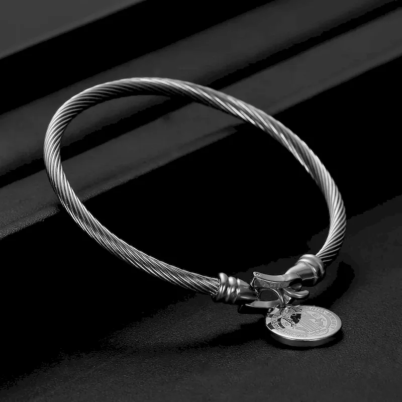 Wholesale Stainless Steel Round 10mm Horseshoe Buckle Coin Jesus Bracelet