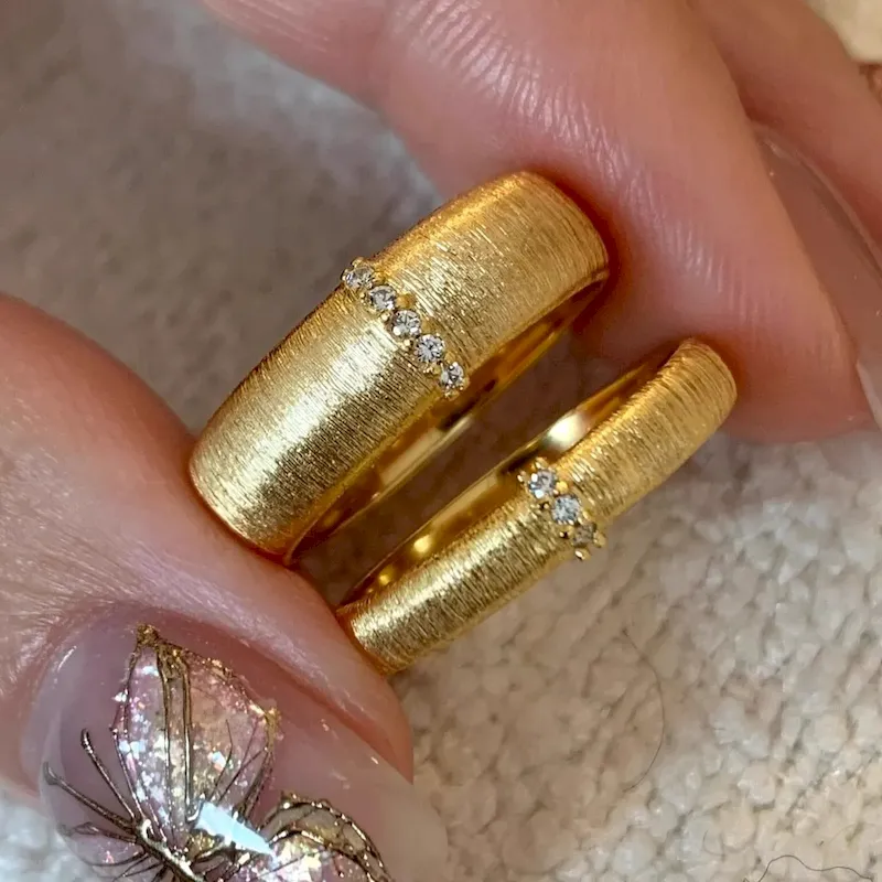 Wholesale Women Rhinestone Brushed Ring