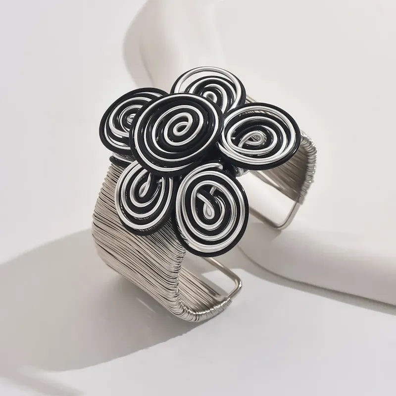 Wholesale Women Fashion Exaggerated Boho Floral Bracelet - Image 11