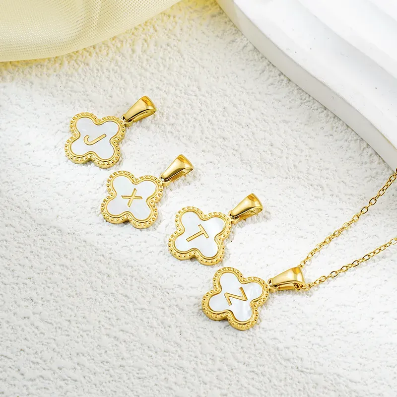 Wholesale Fashion Clover 26 Letter Black White Fritillaria Necklace - Image 4