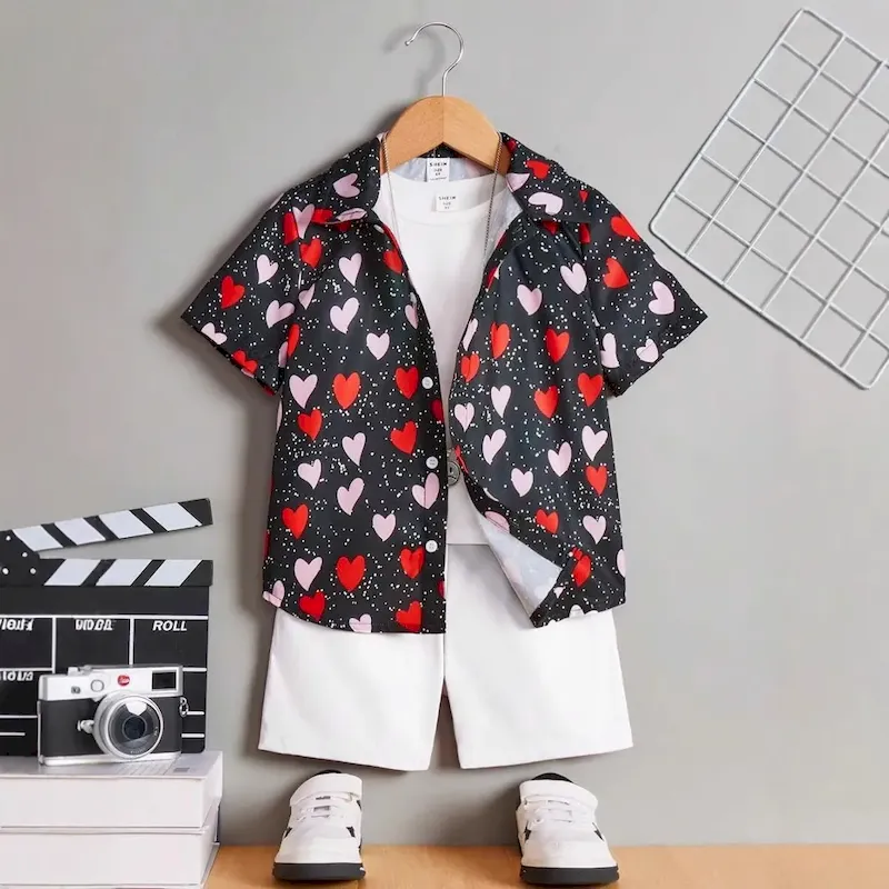 Wholesale Boys' Fashion Heart Print Short Sleeve Shirt And Shorts Two-Piece Set - Image 4